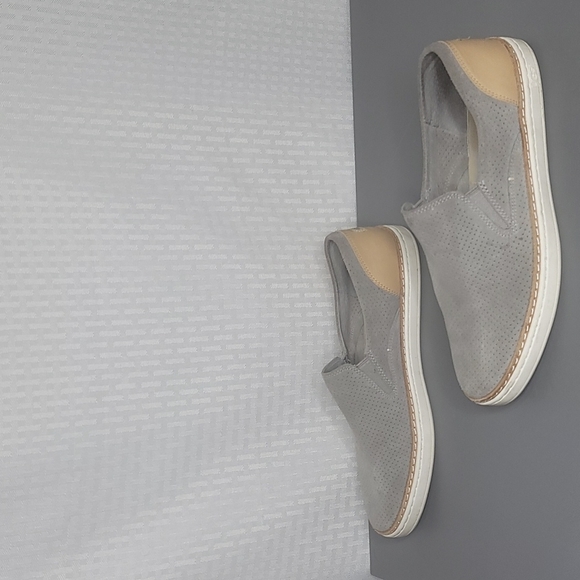 UGG Womens Adley Perf Slip On Sneaker Shoes size 9.5 - Picture 6 of 9